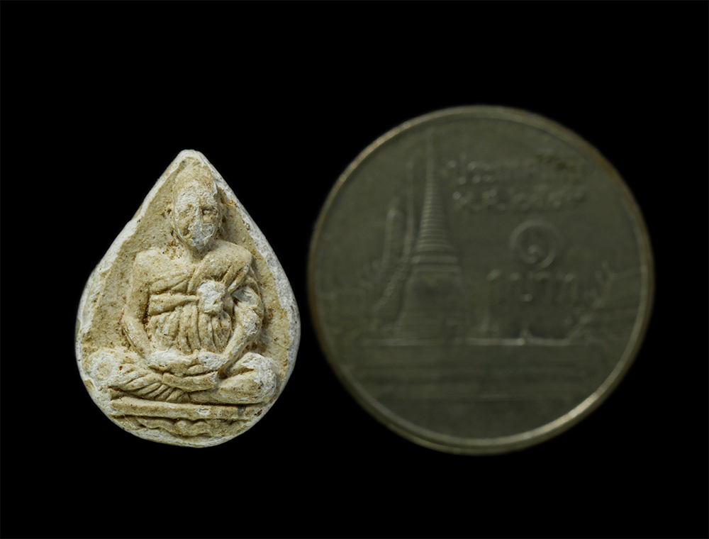 22Nov24 (136)p.jpg - พระสมเด็จเม็ดบัว สมเด็จพุฒาจารย์ โต พรหมรังสี พิมพ์สมาธิ วัดระฆังโฆสิตารามวรมหาวิหาร กรุงเทพ ปี2542 เนื้อผงพุทธคุณ ผงว่าน พระขนาดเล็ก | https://kamulet.in.th